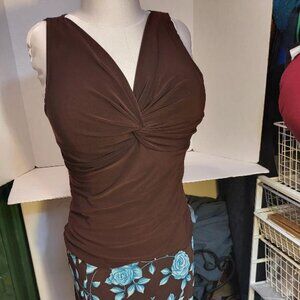 Body central skirt and blouse set.